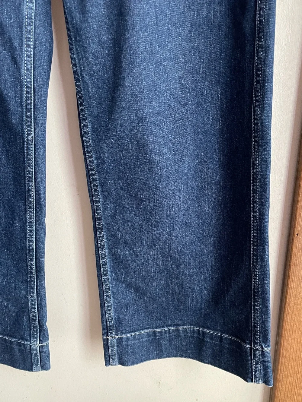 FRAME Utility Relaxed Straight Jeans in Gabriel